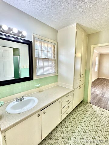 535 Larkin Lane, Montgomery, AL 36109