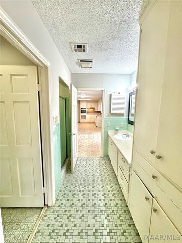 535 Larkin Lane, Montgomery, AL 36109