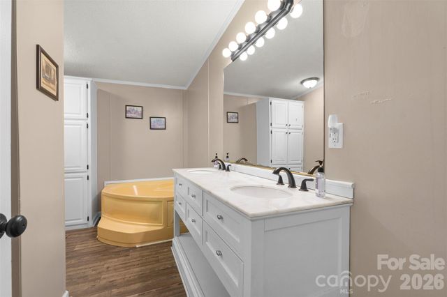 302 Coleman Drive, Lexington, NC 27292