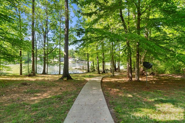 302 Coleman Drive, Lexington, NC 27292