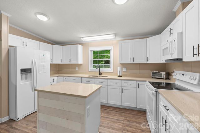302 Coleman Drive, Lexington, NC 27292