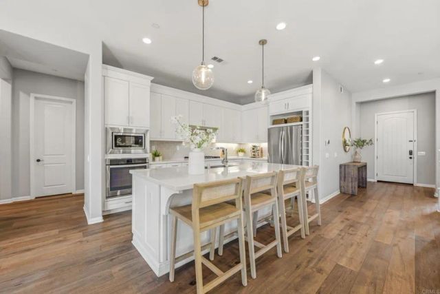 16490 Edgehill Road, San Diego, CA 92127