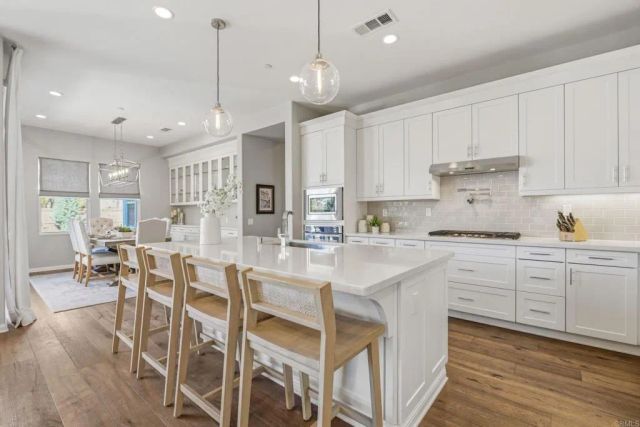 16490 Edgehill Road, San Diego, CA 92127