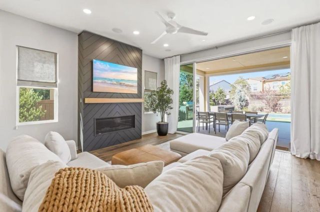 16490 Edgehill Road, San Diego, CA 92127