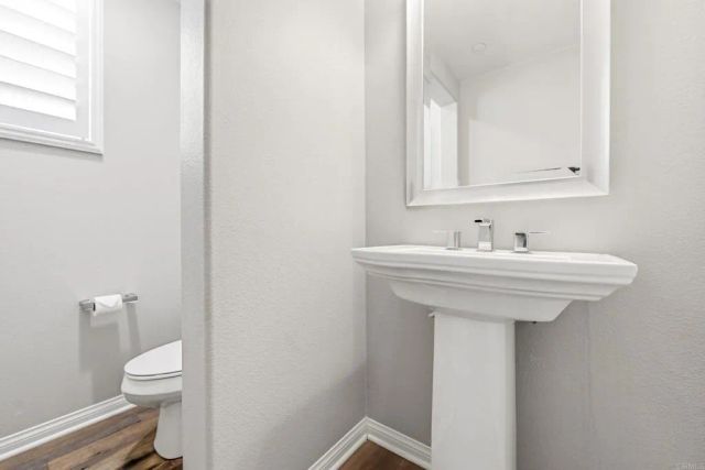 16490 Edgehill Road, San Diego, CA 92127