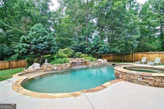 2853 Marshstone Drive SW, Marietta, GA 30064