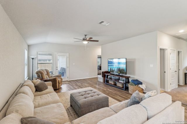 3012 Hess Boulevard, Schertz, TX 78154
