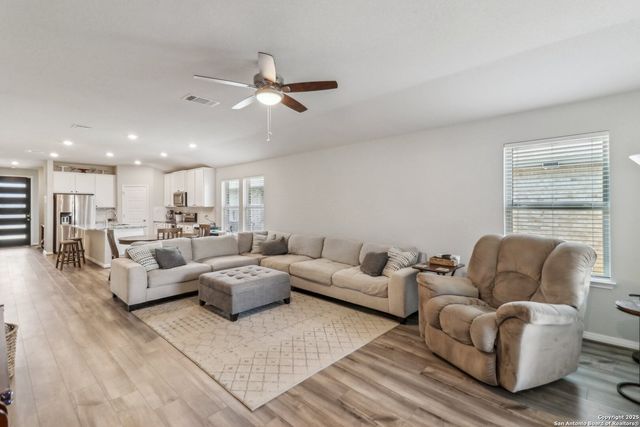 3012 Hess Boulevard, Schertz, TX 78154