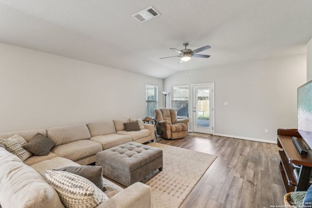 3012 Hess Boulevard, Schertz, TX 78154