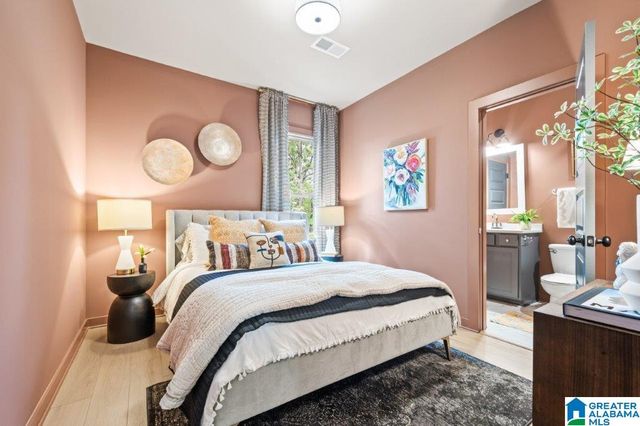 1688 THATCHAM LANE, Hoover, AL 35244