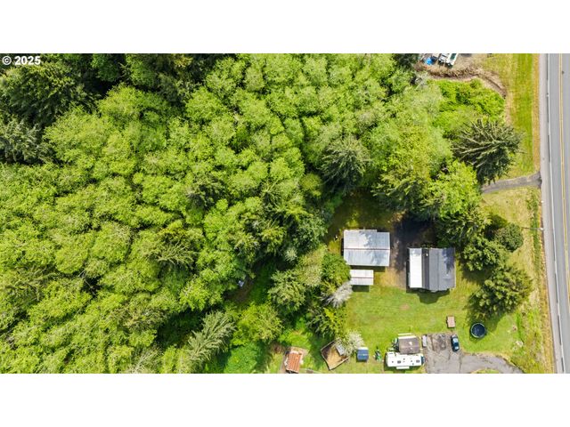 1042 W STATE ROUTE 4, Cathlamet, WA 98612