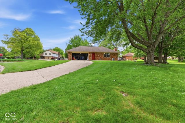 416 Macy Way, Greenwood, IN 46142