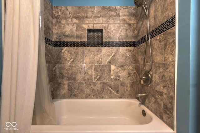 416 Macy Way, Greenwood, IN 46142