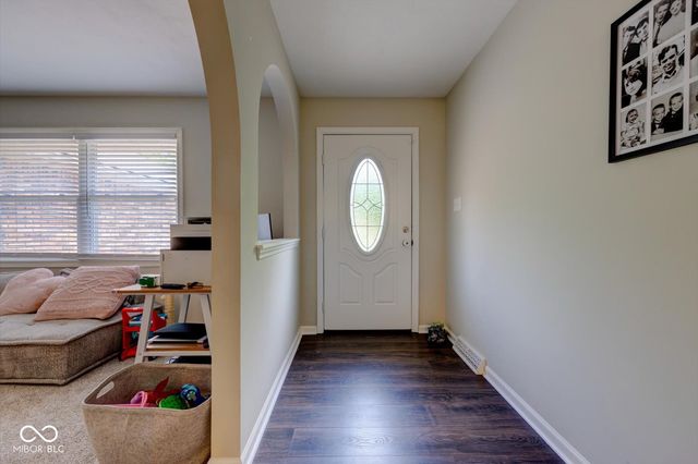 416 Macy Way, Greenwood, IN 46142