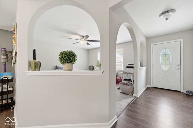 416 Macy Way, Greenwood, IN 46142