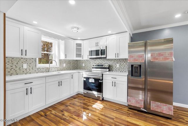 2112 Gray Street, Rotterdam, NY 12306