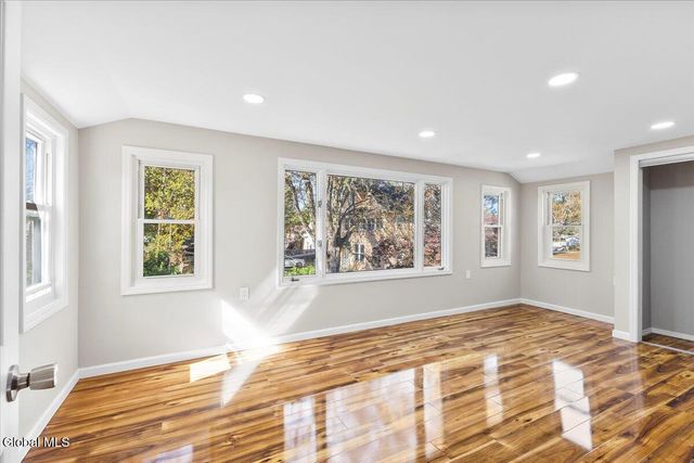 2112 Gray Street, Rotterdam, NY 12306