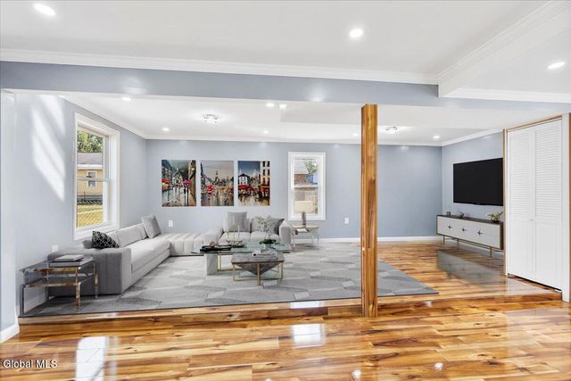 2112 Gray Street, Rotterdam, NY 12306