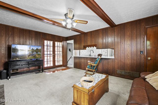 3334 Eastside Dr, Louisville, KY 40220