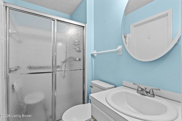 3334 Eastside Dr, Louisville, KY 40220