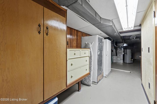 3334 Eastside Dr, Louisville, KY 40220