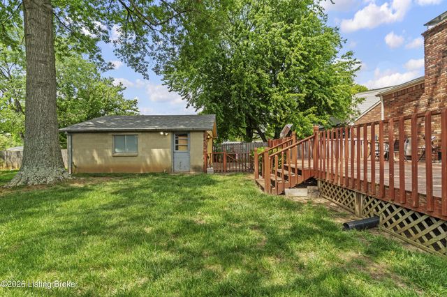 3334 Eastside Dr, Louisville, KY 40220