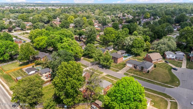 3334 Eastside Dr, Louisville, KY 40220