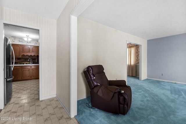 3334 Eastside Dr, Louisville, KY 40220