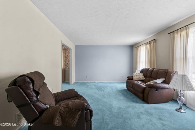 3334 Eastside Dr, Louisville, KY 40220