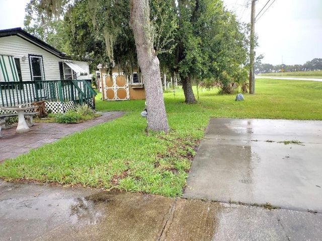 1176 COUNTY ROAD 305, Bunnell, FL 32110
