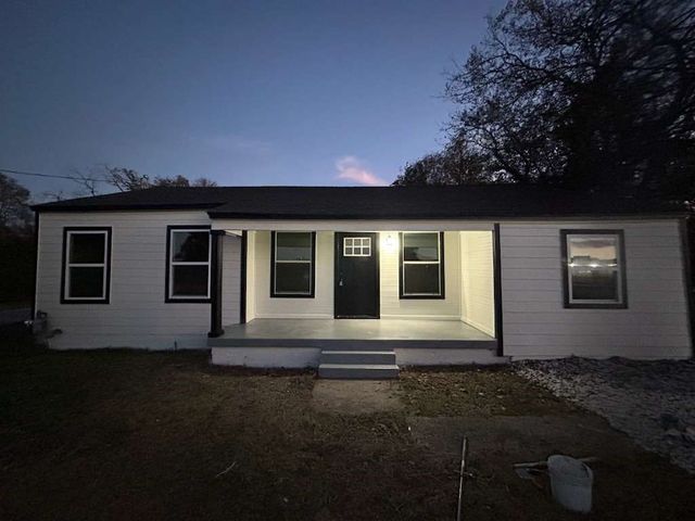 2934 Morgan Drive, Dallas, TX 75241