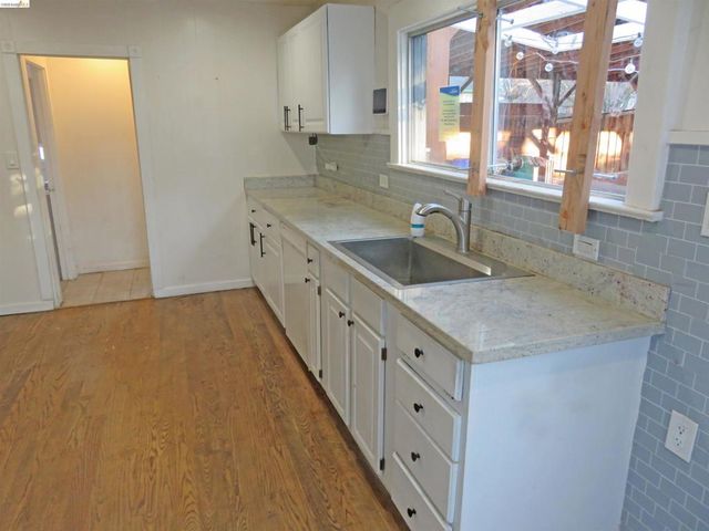 1731 San Pablo Ave, Pinole, CA 94564