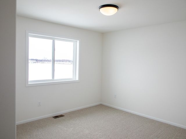 10125 Concord Drive S, Horace, ND 58047