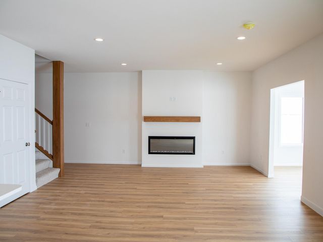 10125 Concord Drive S, Horace, ND 58047