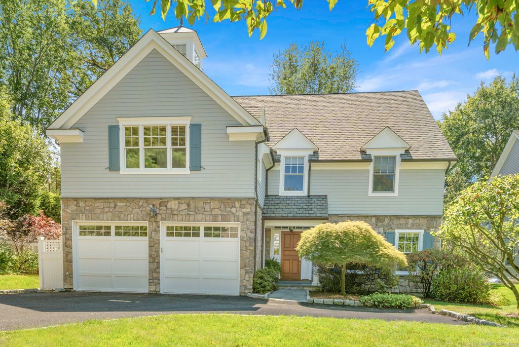 16 Park Lane, New Canaan, CT 06840