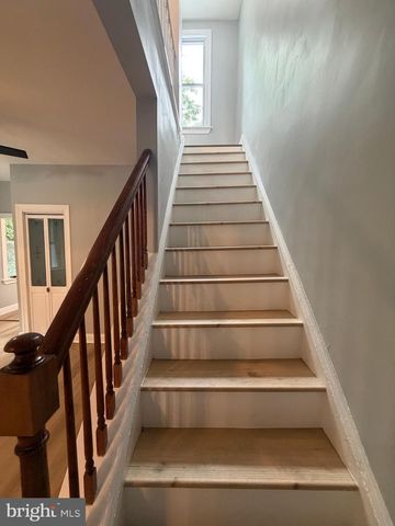 48 N SYCAMORE AVE, Clifton Heights, PA 19018