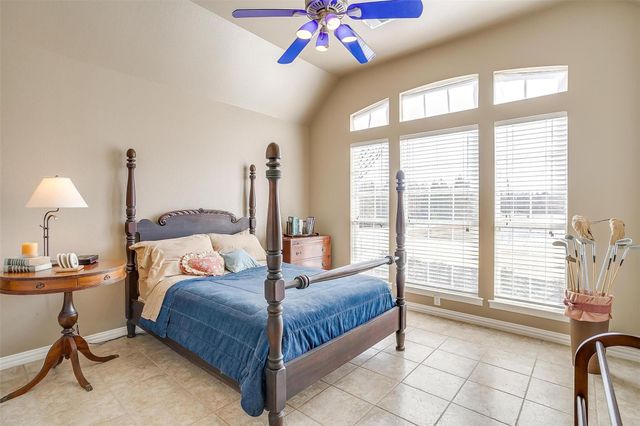 6306 Shadow Valley Drive, Burleson, TX 76028