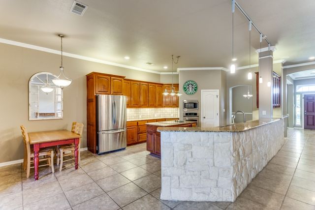 6306 Shadow Valley Drive, Burleson, TX 76028