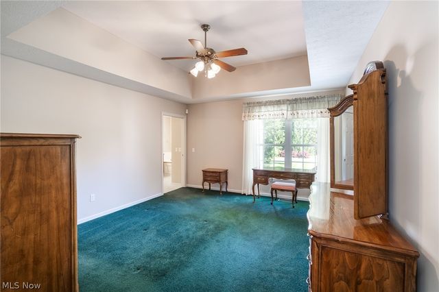 987 W Martin Avenue, Amherst, OH 44001