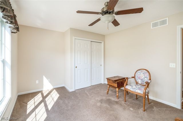 987 W Martin Avenue, Amherst, OH 44001