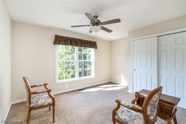 987 W Martin Avenue, Amherst, OH 44001