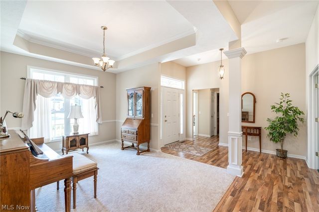 987 W Martin Avenue, Amherst, OH 44001
