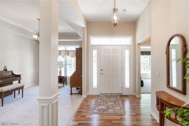 987 W Martin Avenue, Amherst, OH 44001