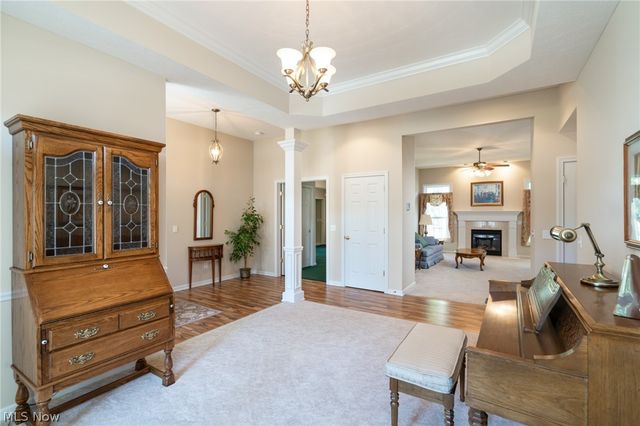987 W Martin Avenue, Amherst, OH 44001