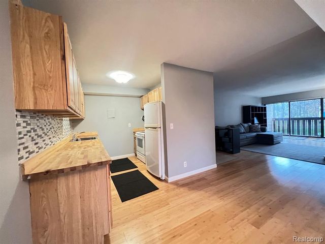 2152 Pauline Boulevard 207, Ann Arbor, MI 48103