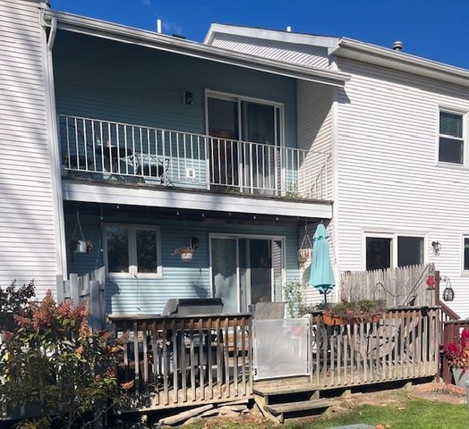 27 Southfield Drive, Webster, NY 14580