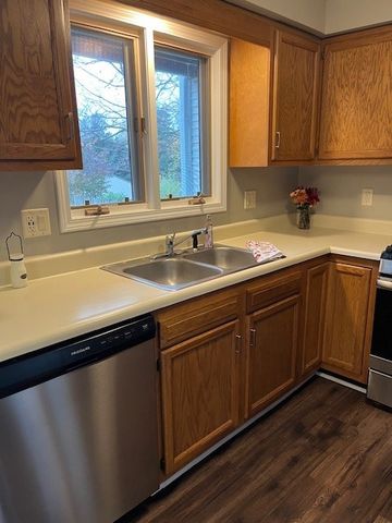 27 Southfield Drive, Webster, NY 14580