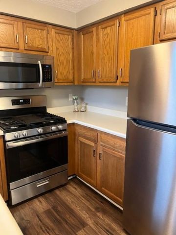 27 Southfield Drive, Webster, NY 14580