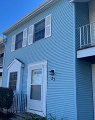 27 Southfield Drive, Webster, NY 14580