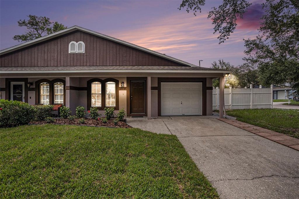 8514 N HYALEAH ROAD, Tampa, FL 33617